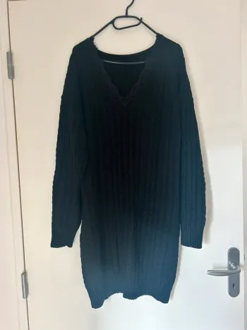 Robe pull noir taille L / 40