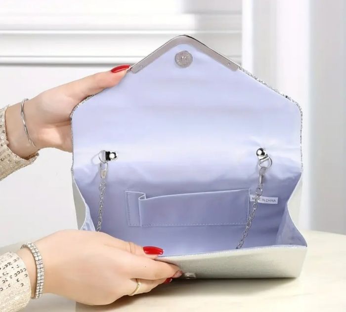 Pochette chic de cérémonie - photo numéro 4