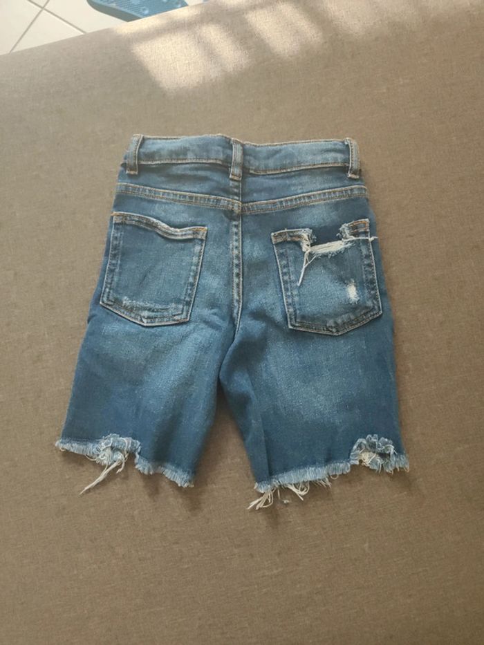 Short en jeans bleu Zara - photo numéro 3