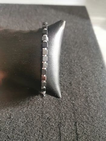 Bracelet tendance pierre noire et acier