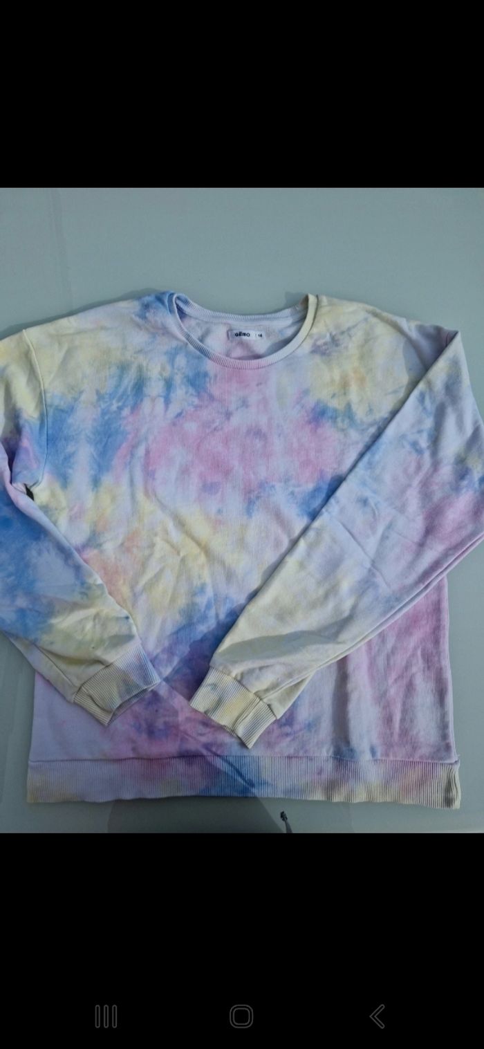 Sweat tie and die 16 ans