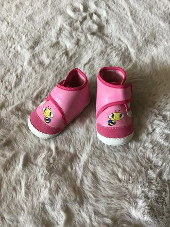 Petite chaussures bébé taille 18 rose à scratch (0623)