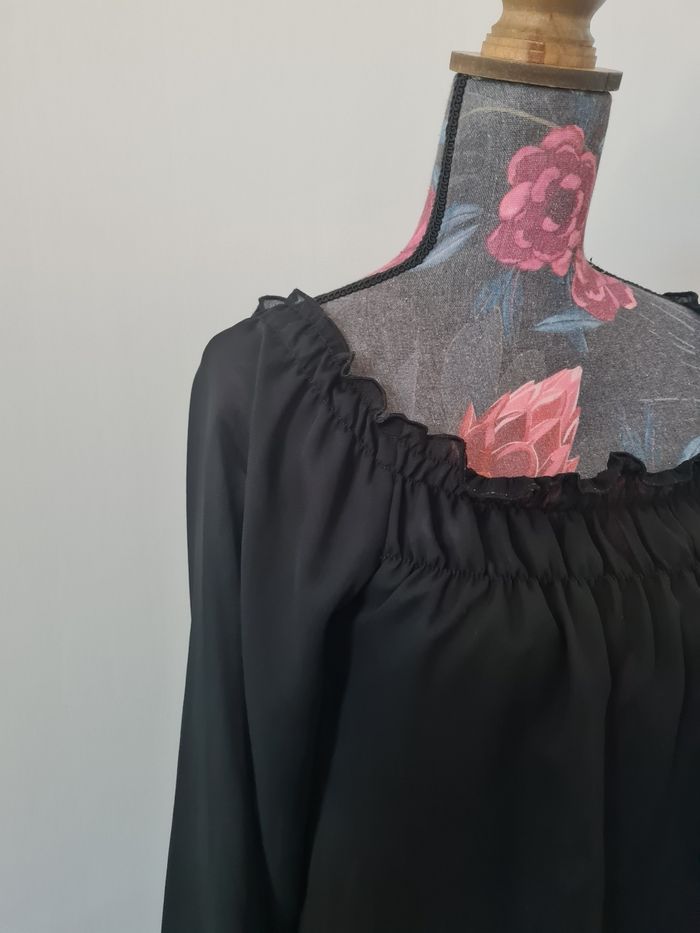 Belle blouse noire - photo numéro 7