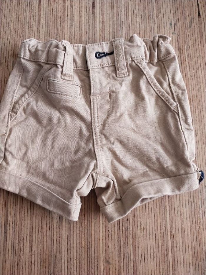 Short beige
