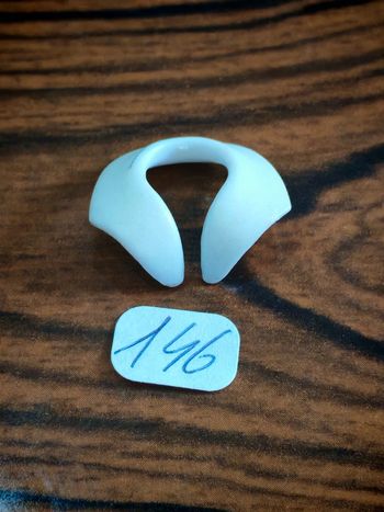 Playmobil 1900 médiéval col foulard blanc