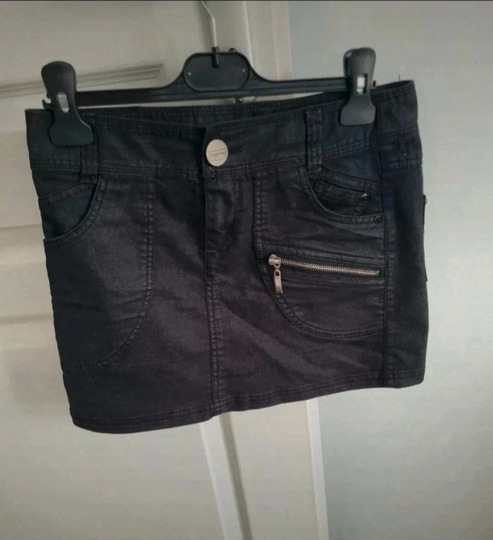 Mini Jupe femme noire enduit 36