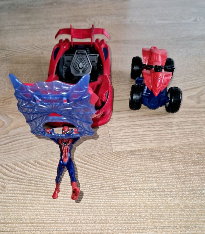 Voiture et quad spiderman comme neuf - photo numéro 4