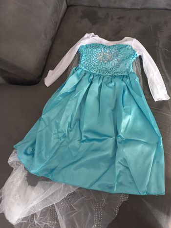 Robe déguisement elsa reine des neiges 4/5 ans avec longue traîne 