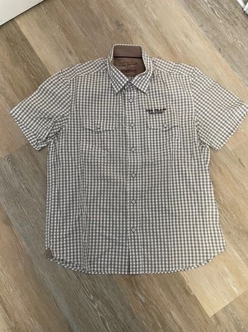 Chemise à manches courtes