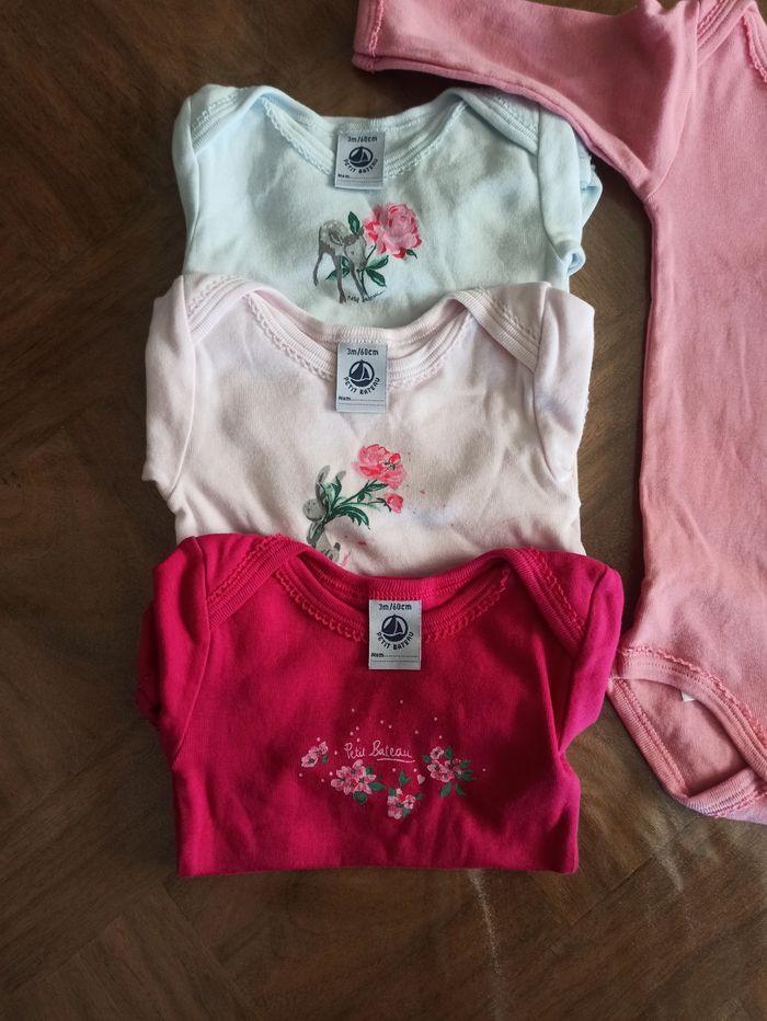 4 bodies " Petit bâteau " 3 mois - photo numéro 2