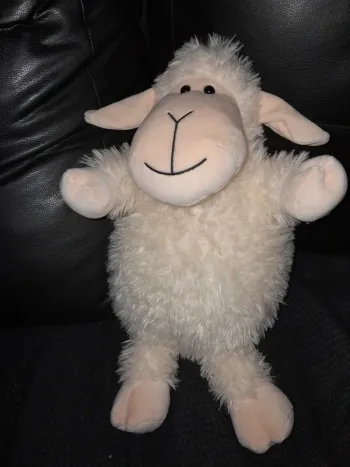 Peluche mouton neuve