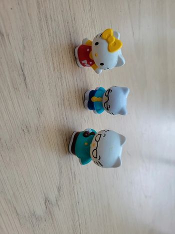 Lot personnage sanrio hello kitty