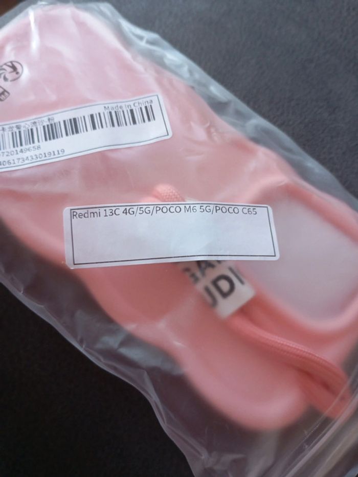 Coque rose redmi 13c + accessoires ( lance de téléphone, petit sticker coeur + sweet ) - photo numéro 7