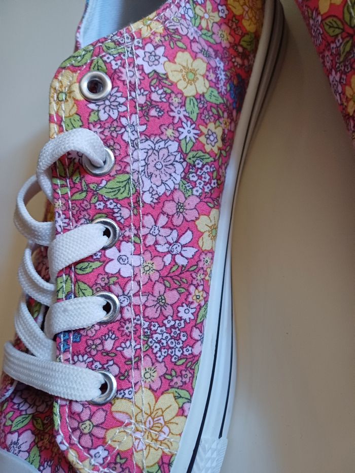 Jolie baskets en toile imprimé fleuri neuve - photo numéro 4
