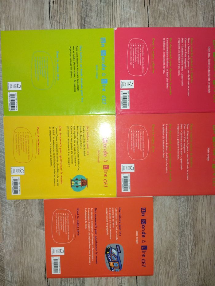 Lot de cinq livres Un monde à lire en CE1 - photo numéro 2