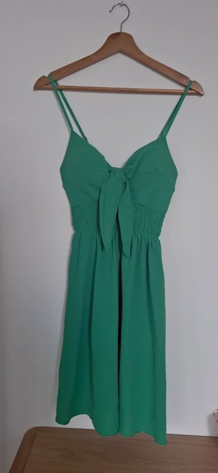 🌿 Robe verte courte estivale –  neuve - boutique indépendante - photo numéro 2