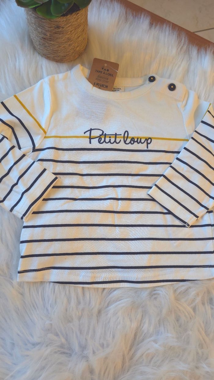 (Neufs non portés) 🏷🥰😍superbe ensemble teeshirt ml et jeans 6 mois garçon 😍🥰 - photo numéro 2