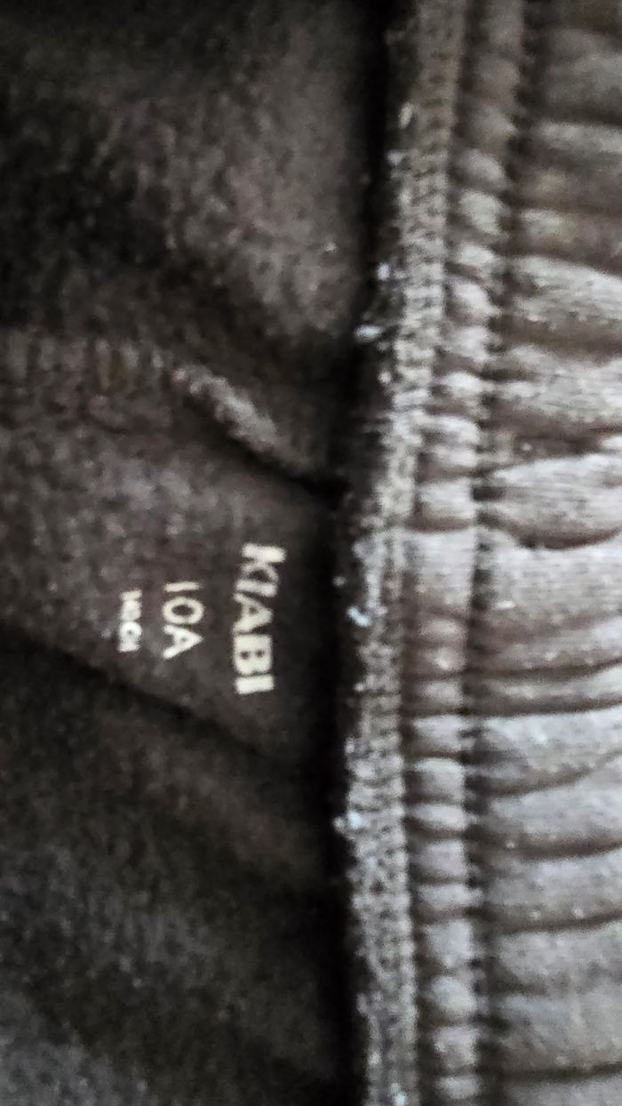 Pantalon gris foncé  kiabi 10 ans  140 cm - photo numéro 3