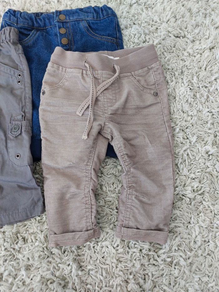 Lot 3 pantalon 6 mois (kiabi, Gémo et Petit pirate) - photo numéro 2