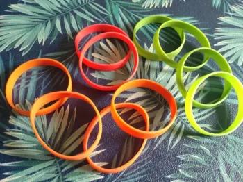 Lot de 10 bracelets élastique mixte