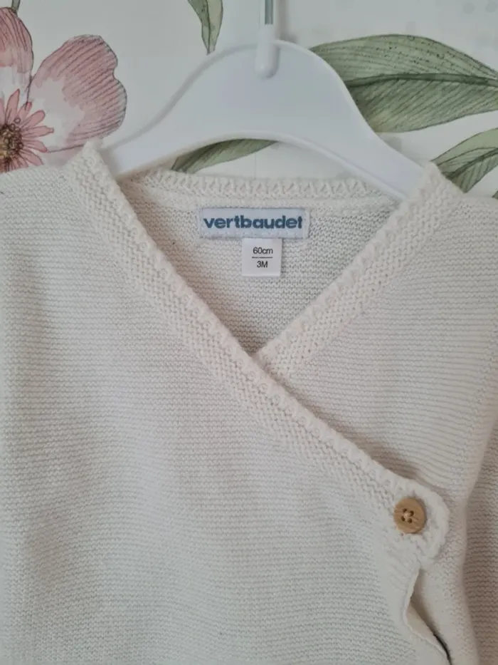Brassière bébé blanche Vertbaudet 3 mois - photo numéro 4