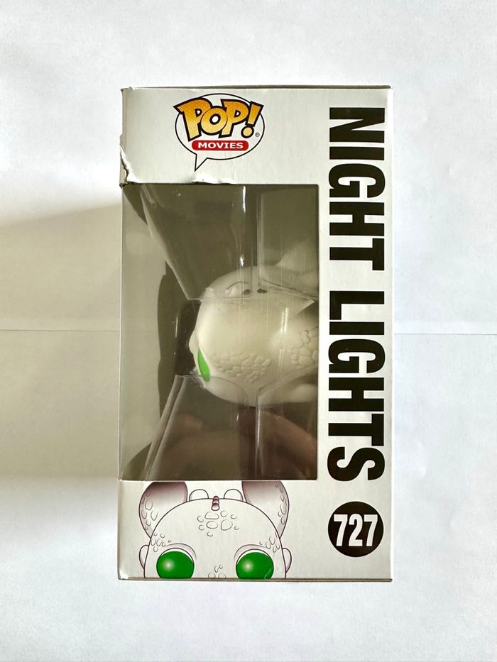 Figurine Funko Pop Night Lights numéro 727 Dragon - photo numéro 2