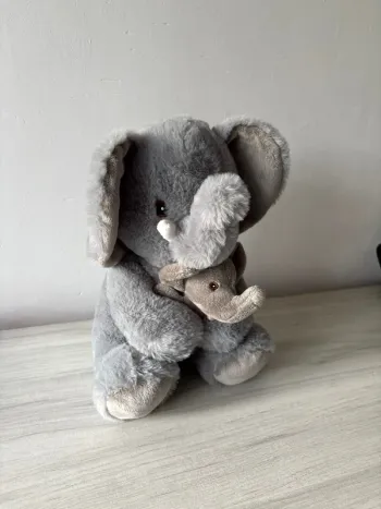 Peluche éléphant