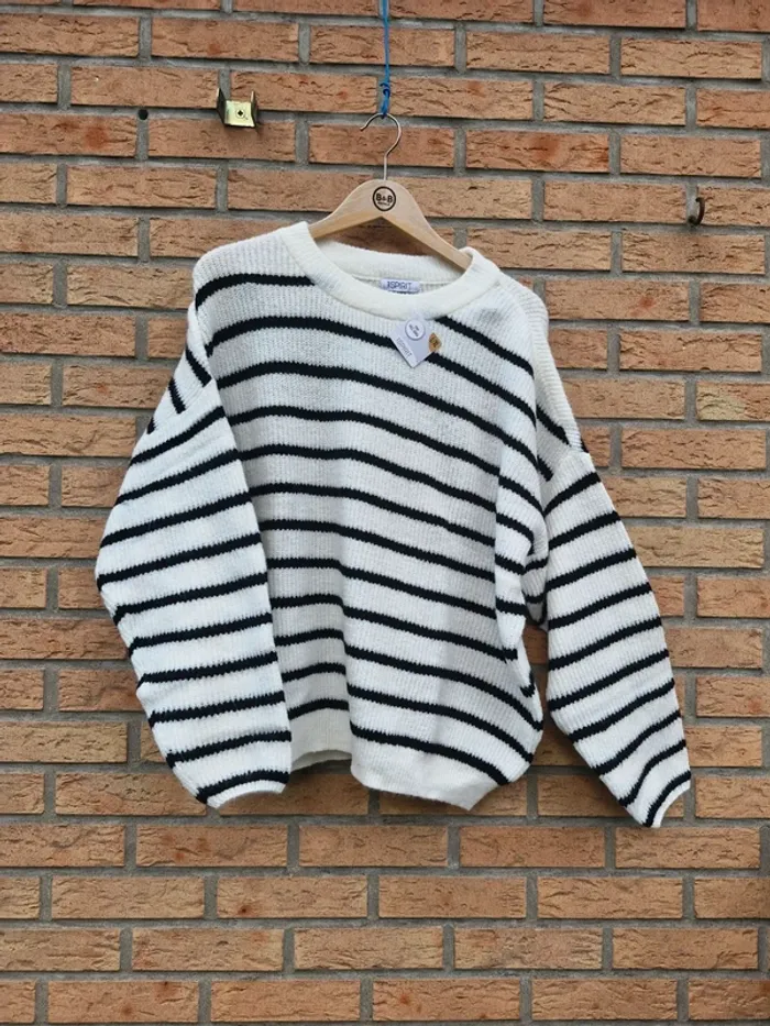 Pull rayé •  noir et blanc - photo numéro 4