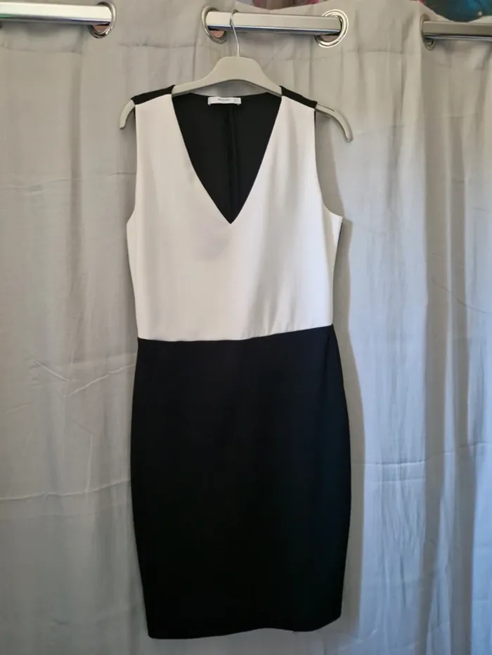 Robe fourreau