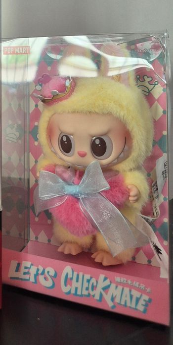 Let's checkmate Queen popmart
