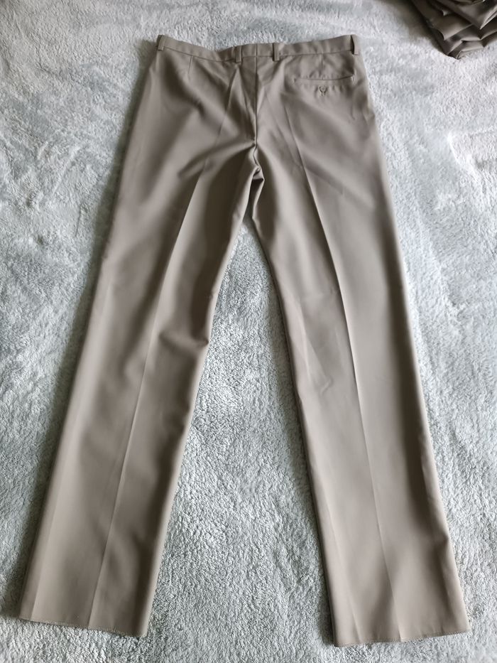 Pantalon beige homme classique élégant - photo numéro 7
