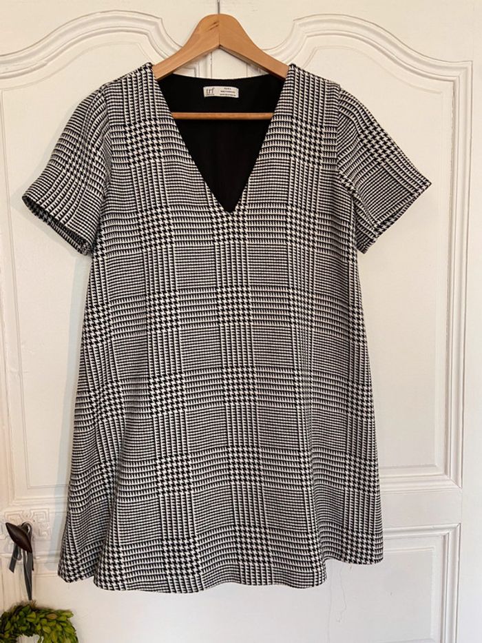 Robe courte Zara à carreaux noirs et blancs taille M