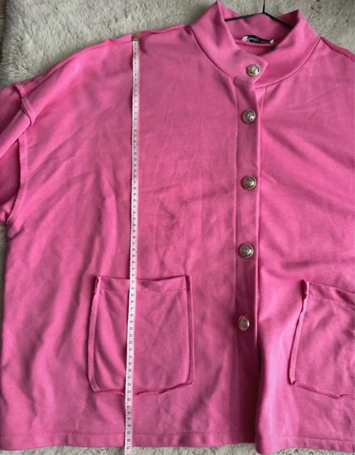 👚🌻Gilet rose neuf - Style élégant et confort assuré- pretty icon - photo numéro 9