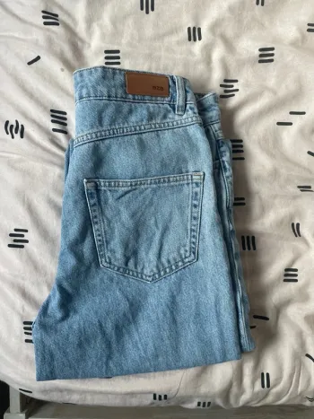 Jean bzb taille 36