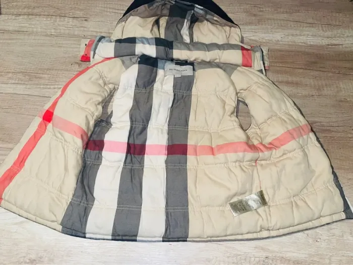Veste sans manches Burberry t 6 ans (lire annonce ) - photo numéro 8