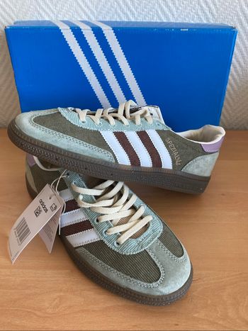 Baskets Adidas Spezial handball T:36