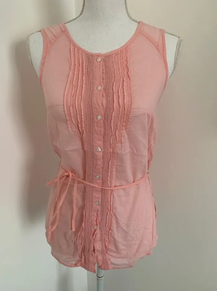 Chemise sans manches neuve