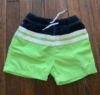 maillot de bain Hugo Boss 9 mois bon état