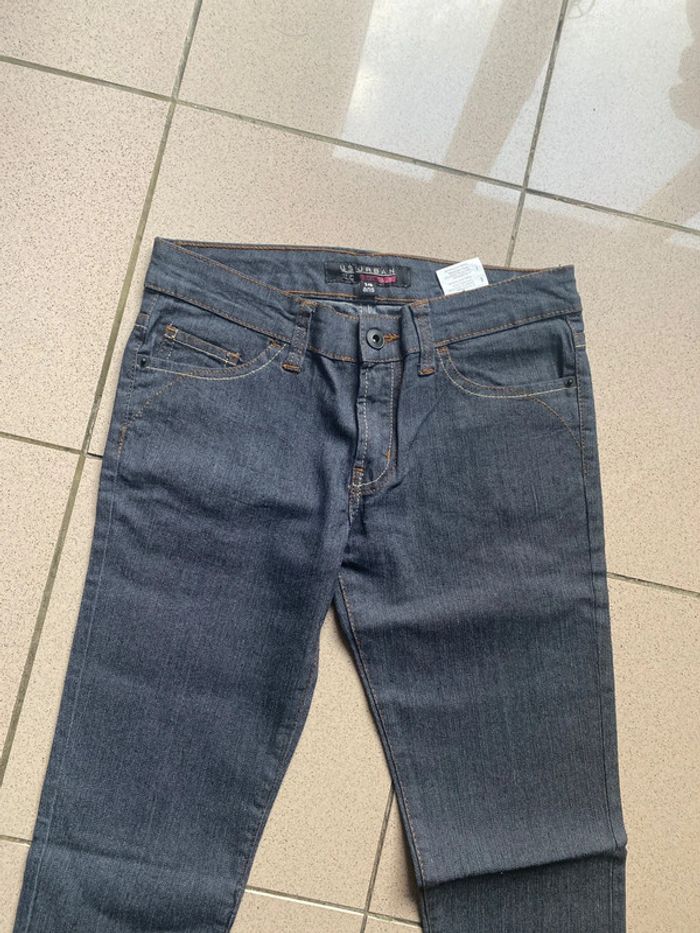 Pantalon jeans, taille 14 ans US  Urban Neuf - photo numéro 2
