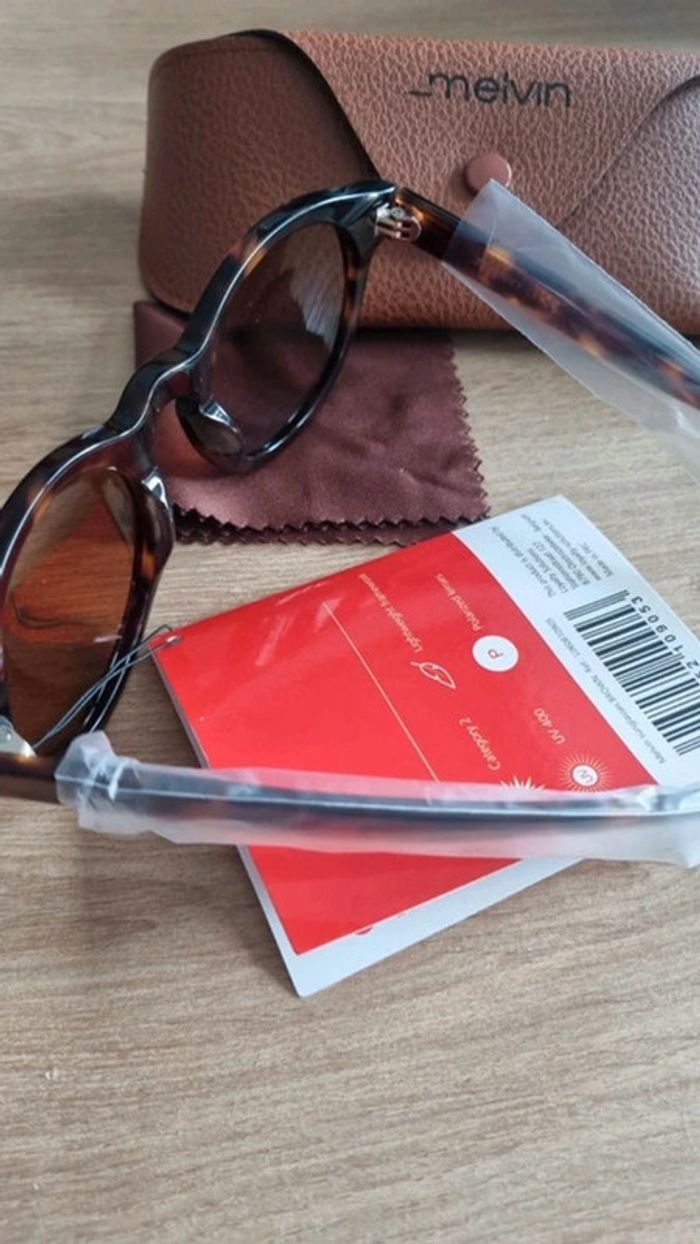 Lunette soleil neuve uv 400 - photo numéro 3