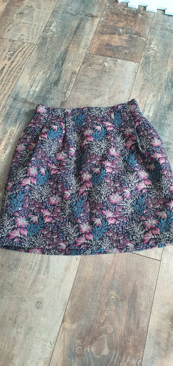 Jupe camaïeu taille 36 en très bon état