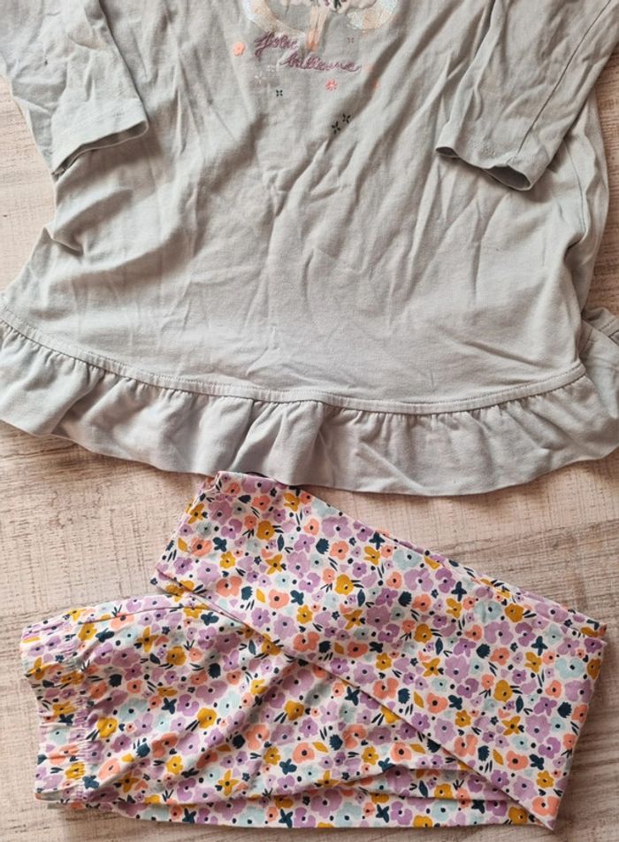 Lot vêtements 6 ans fille - photo numéro 3