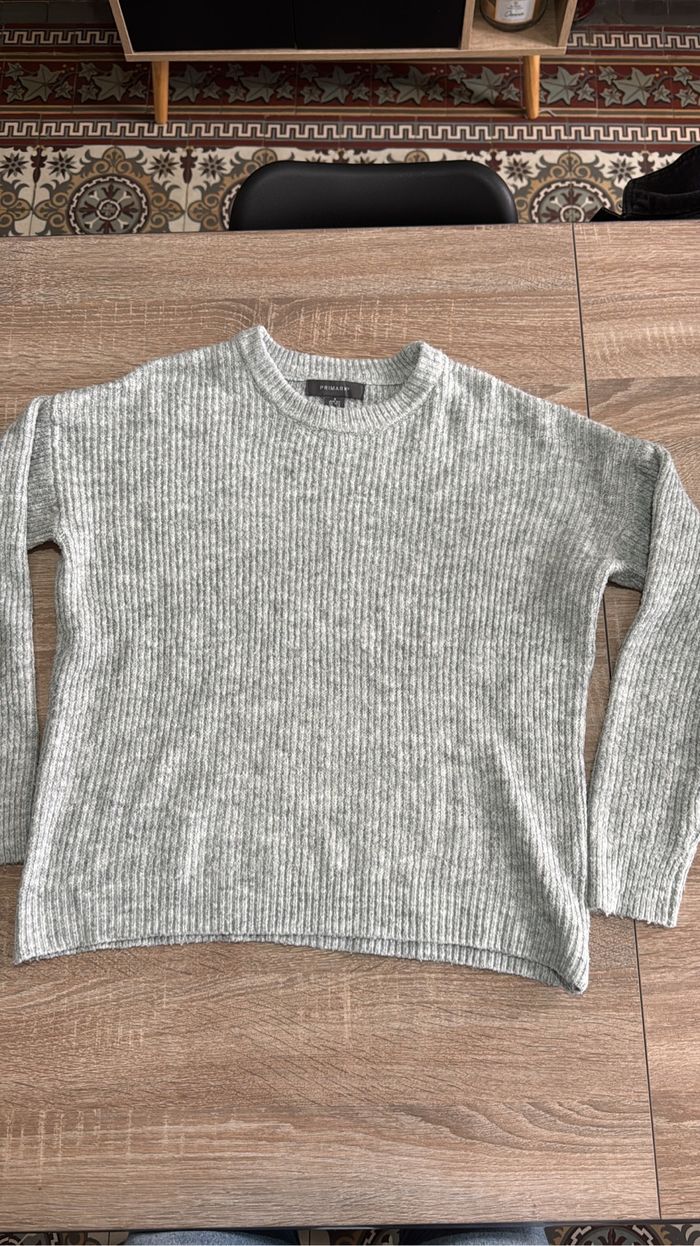 Pull gris
