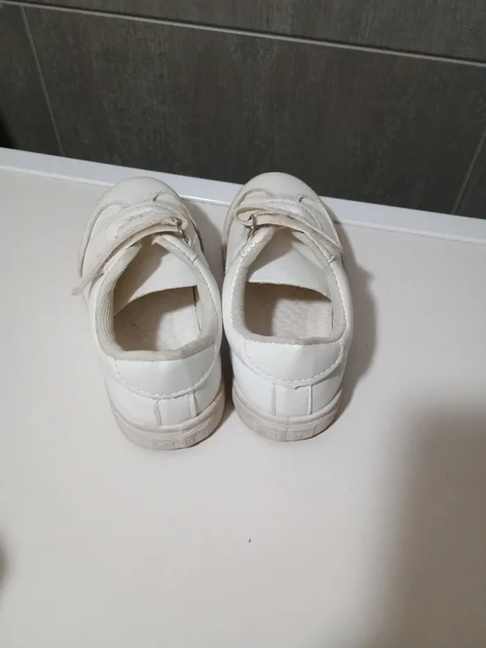 Basket blanche taille 26 - photo numéro 3