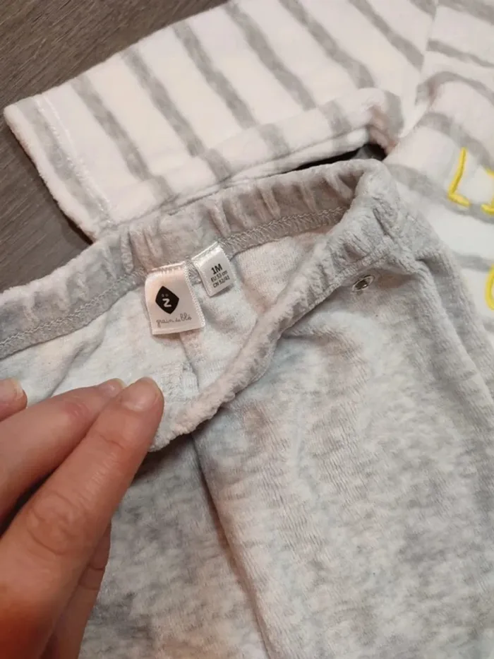 Ensemble pyjama grain de blé Z lion 1 mois très bon état - photo numéro 2