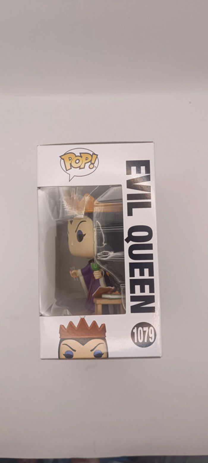 Funko pop : Disney Vilains 1079 - Evil Queen - photo numéro 2