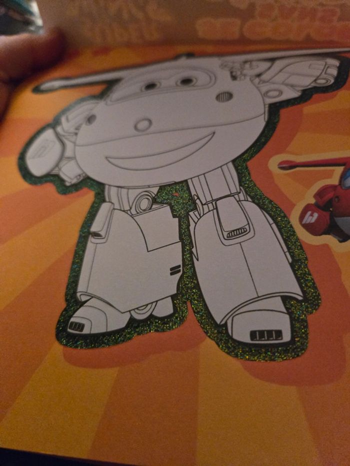 Coloriage avec contour pailleté - photo numéro 4