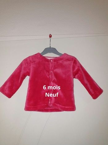 Cardigan maille peluche neuf gilet chaud 6 mois