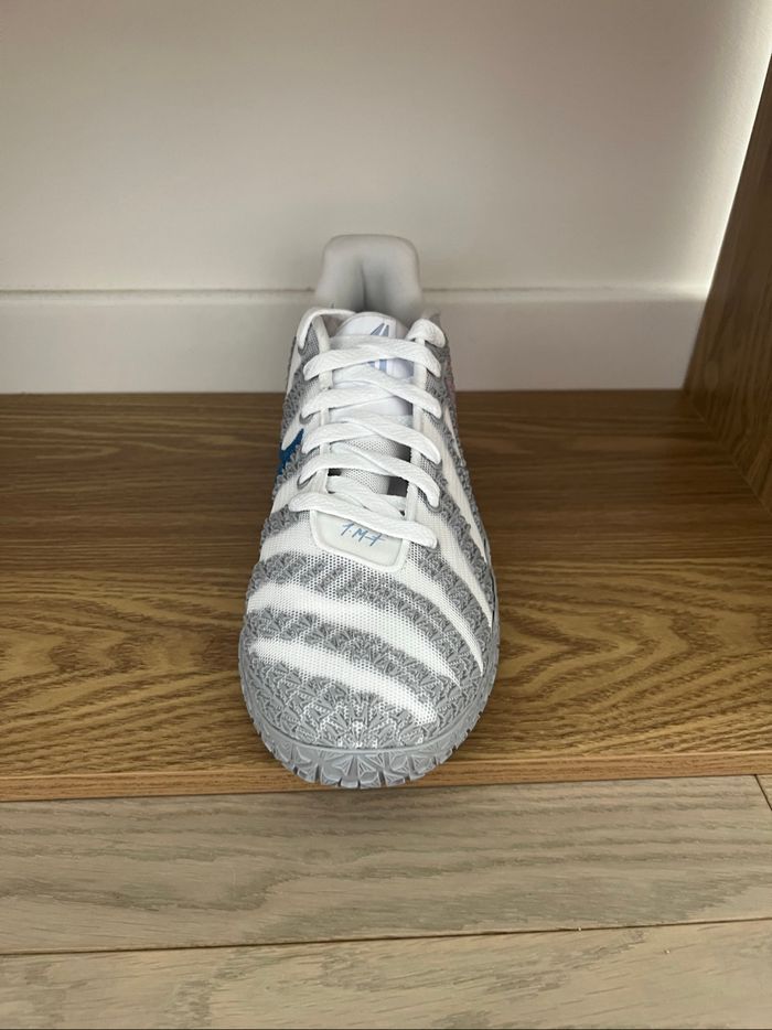 Nike Light Show – Neuve – Taille 44 - photo numéro 3