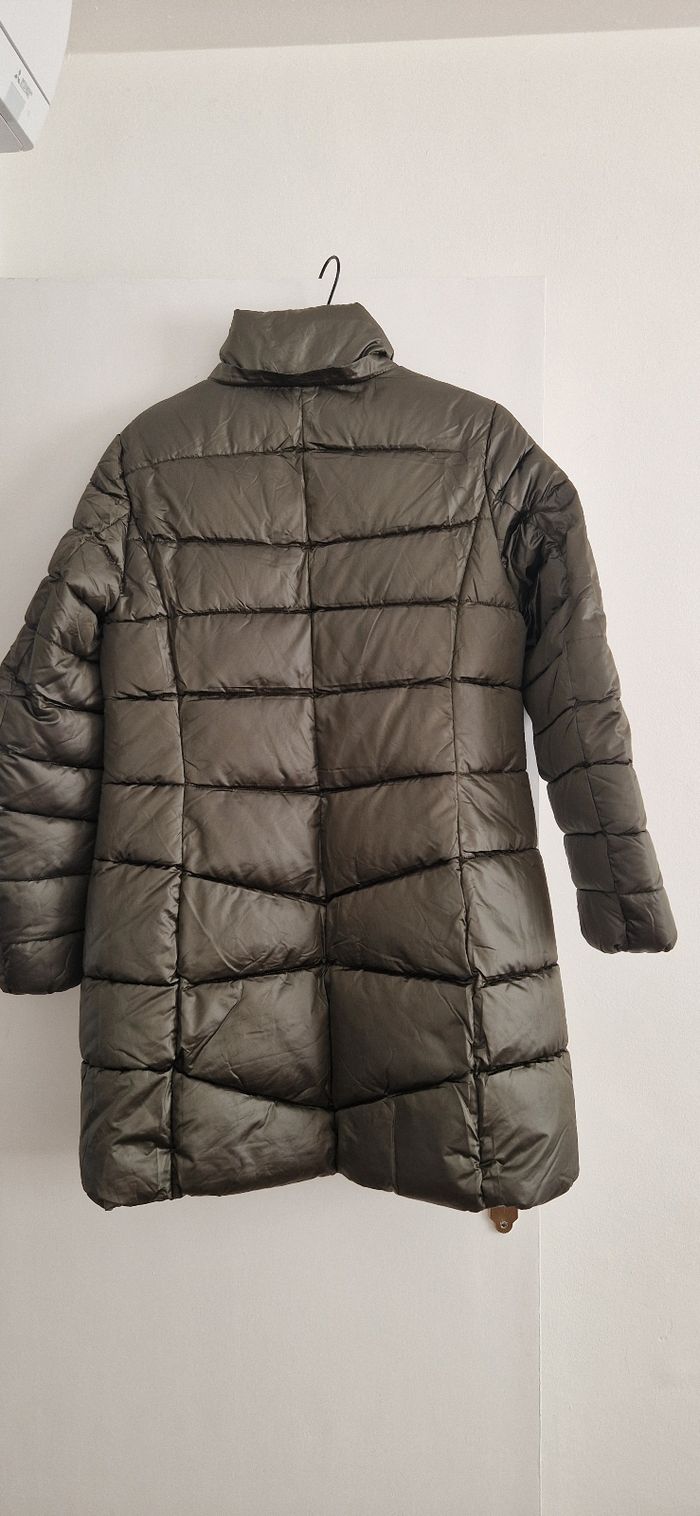 Superbe doudoune neuve - photo numéro 3